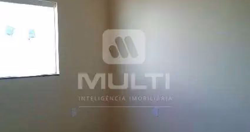 Casa com 3 quartos à venda no Pampulha, Uberlândia 