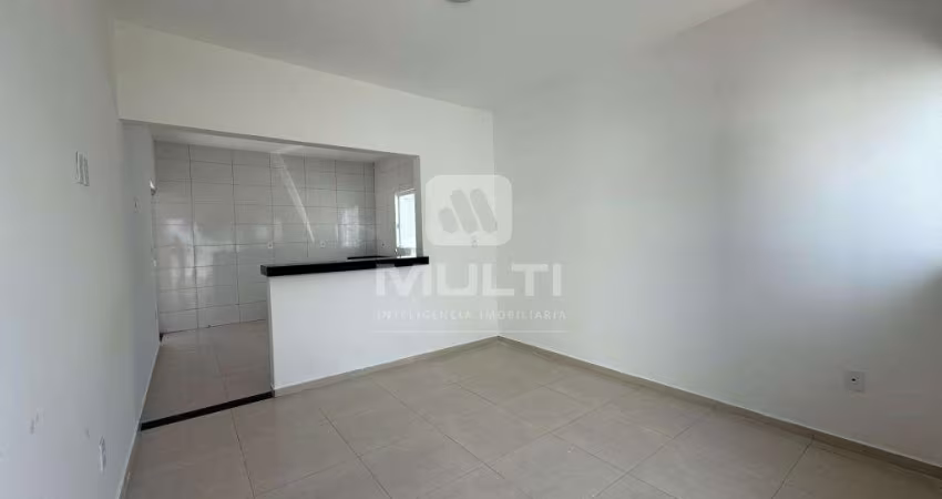 Casa com 2 quartos à venda no Shopping Park, Uberlândia 