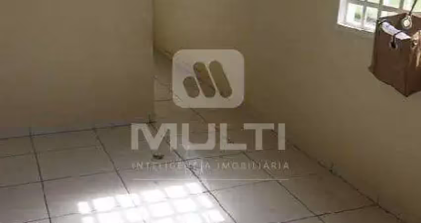 Casa com 3 quartos à venda na Nossa Senhora das Graças, Uberlândia 