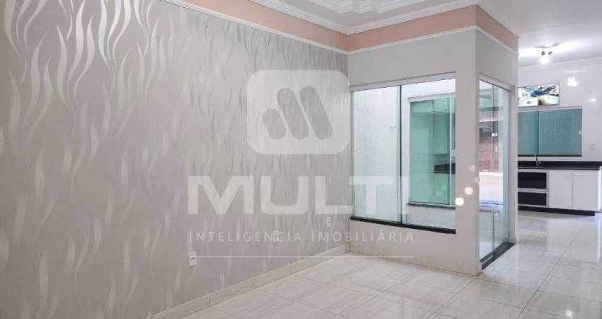 Casa com 2 quartos à venda no Jardim Patrícia, Uberlândia 