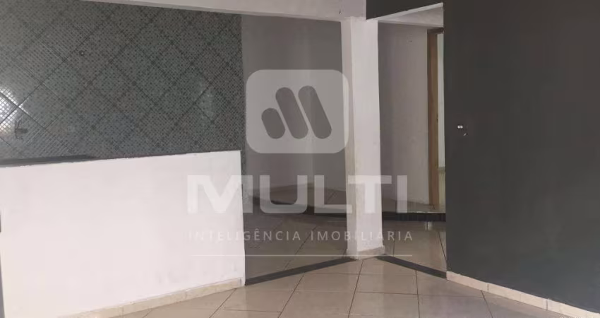 Casa comercial à venda no Jardim Patrícia, Uberlândia 