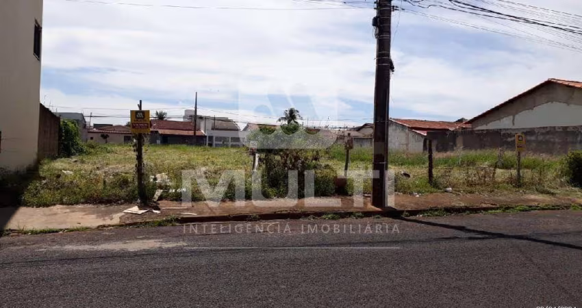 Terreno comercial à venda no Conjunto Segismundo Pereira, Uberlândia 
