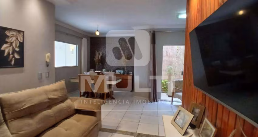 Casa com 5 quartos à venda no Pampulha, Uberlândia 