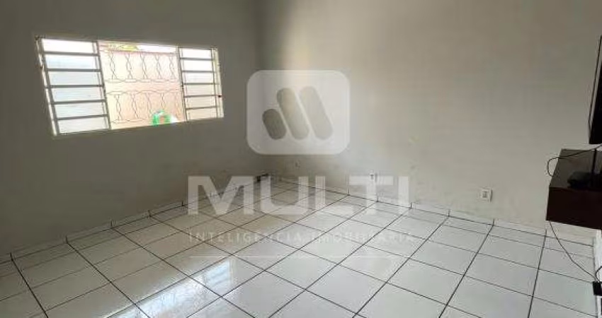 Casa com 3 quartos à venda no Jardim dos Gravatás, Uberlândia 
