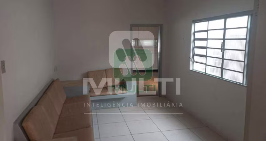 Casa com 4 quartos à venda na Nossa Senhora Aparecida, Uberlândia 