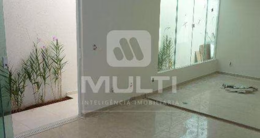 Casa com 4 quartos à venda no Itapema Sul, Uberlândia 