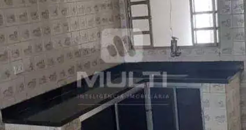 Casa com 3 quartos à venda no Martins, Uberlândia 
