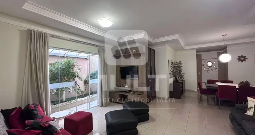 Casa com 4 quartos à venda no Jardim Karaíba, Uberlândia 