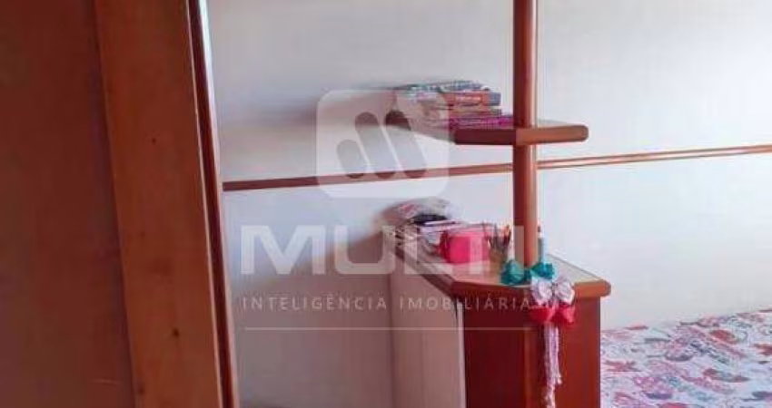 Apartamento com 3 quartos à venda no Osvaldo Rezende, Uberlândia 