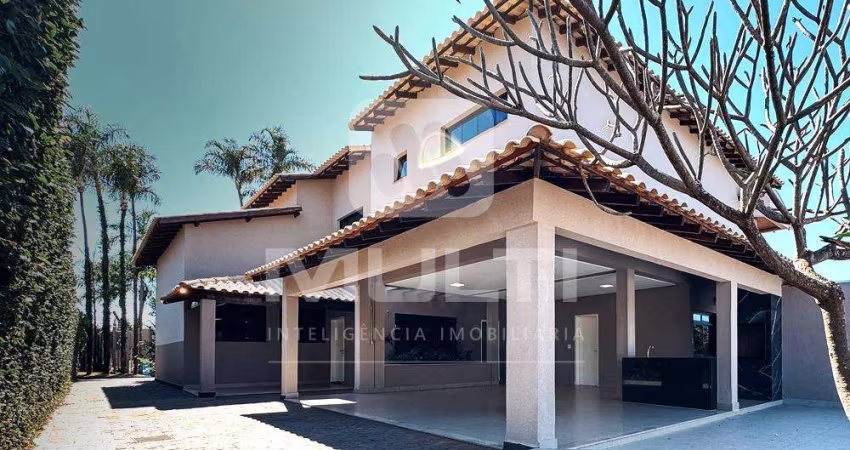 Casa com 5 quartos à venda na Cidade Jardim, Uberlândia 