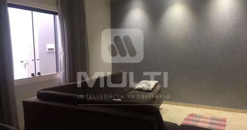 Casa com 4 quartos à venda em São Jorge, Uberlândia 