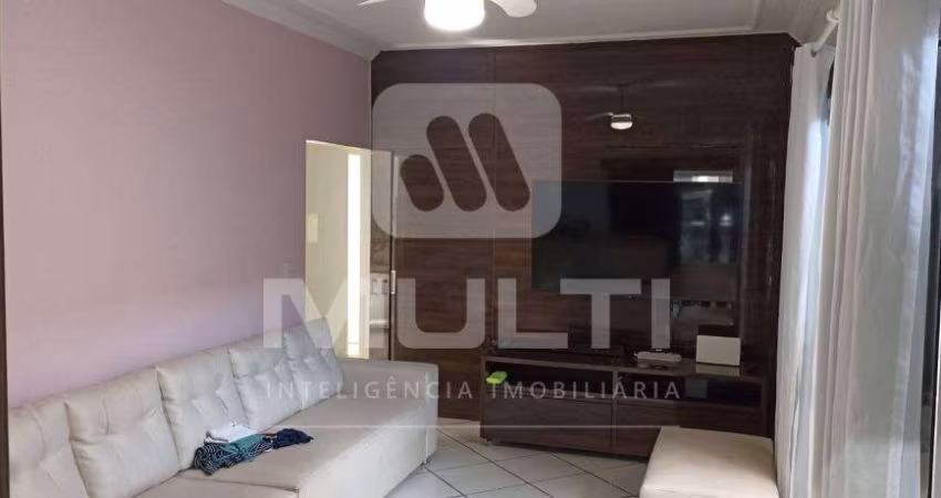 Casa com 3 quartos à venda no Custódio Pereira, Uberlândia 