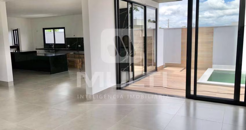 Casa em condomínio fechado com 3 quartos à venda em Laranjeiras, Uberlândia 