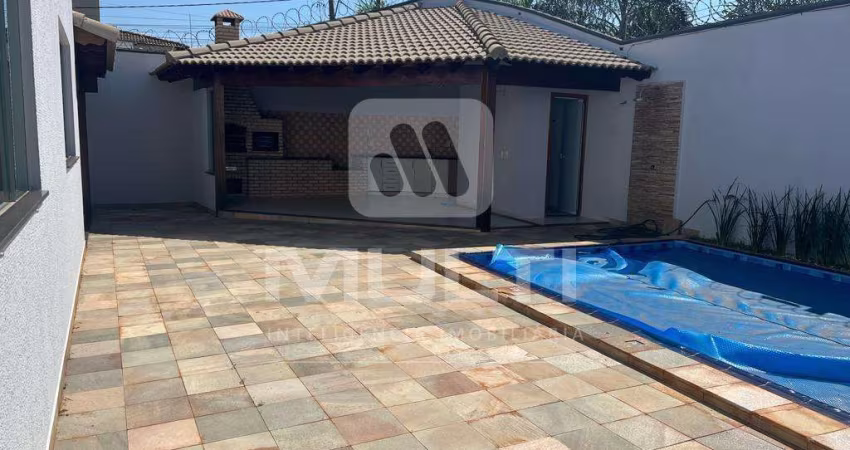 Casa com 4 quartos à venda no Alto Umuarama, Uberlândia 