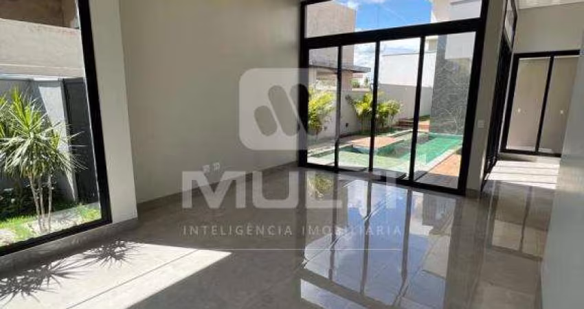 Casa em condomínio fechado com 3 quartos à venda no Alphaville, Uberlândia 