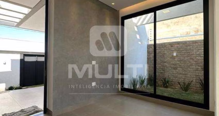 Casa com 3 quartos à venda no Novo Mundo, Uberlândia 