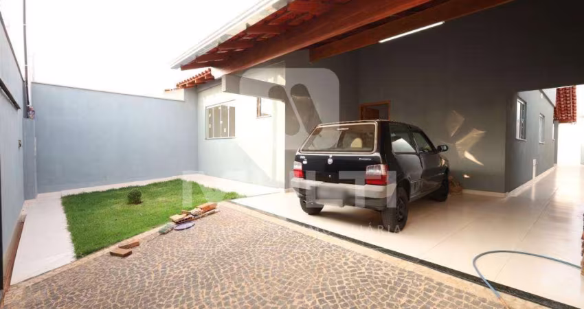 Casa com 3 quartos à venda no Santa Rosa, Uberlândia 