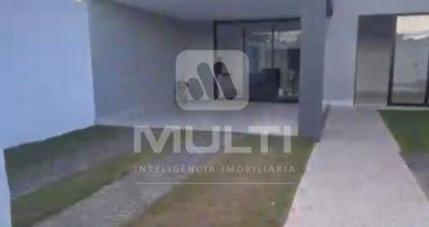 Casa com 3 quartos à venda no Novo Mundo, Uberlândia 