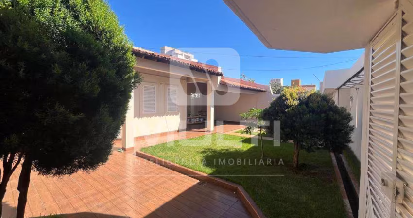 Casa comercial para alugar no Santa Mônica, Uberlândia 