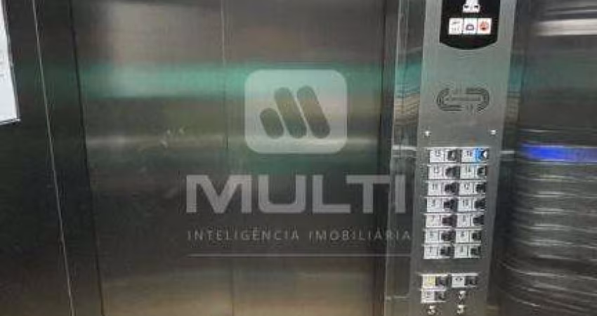 Apartamento com 2 quartos para alugar no Centro, Uberlândia 