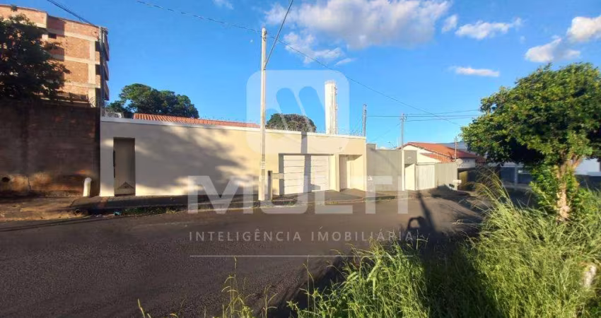 Casa com 3 quartos para alugar no Tibery, Uberlândia 