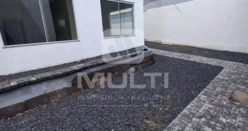 Casa comercial para alugar em Saraiva, Uberlândia 