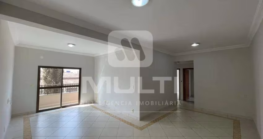 Apartamento com 3 quartos para alugar na Nossa Senhora Aparecida, Uberlândia 