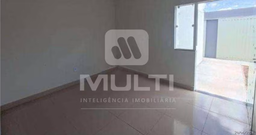 Casa com 2 quartos à venda no Shopping Park, Uberlândia 