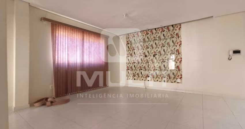 Casa com 3 quartos para alugar no Presidente Roosevelt, Uberlândia 