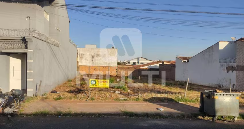 Terreno comercial à venda no Presidente Roosevelt, Uberlândia 