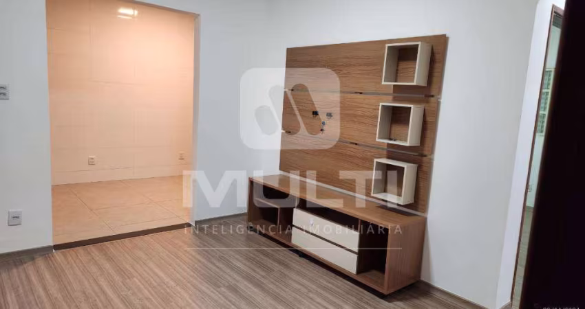 Casa com 2 quartos à venda no Jardim Patrícia, Uberlândia 