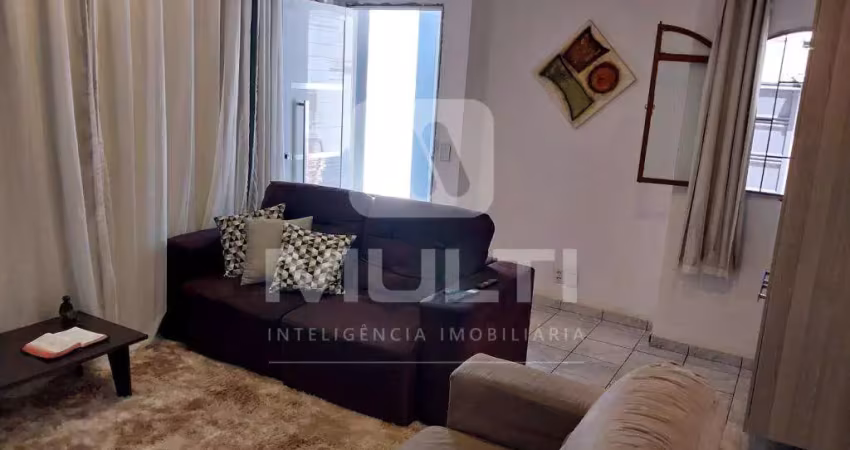 Casa com 3 quartos à venda no Santa Mônica, Uberlândia 