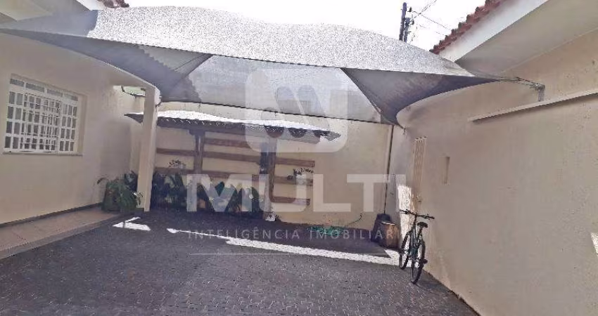 Casa com 3 quartos à venda no Presidente Roosevelt, Uberlândia 