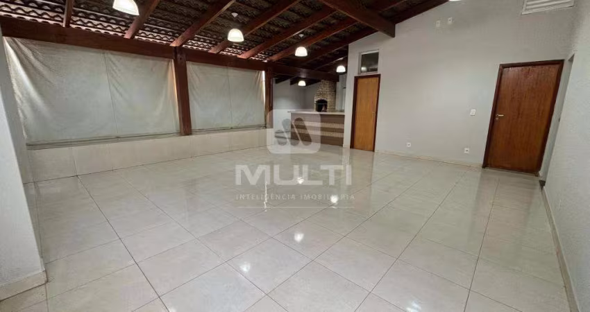 Casa com 4 quartos à venda no Jardim Patrícia, Uberlândia 