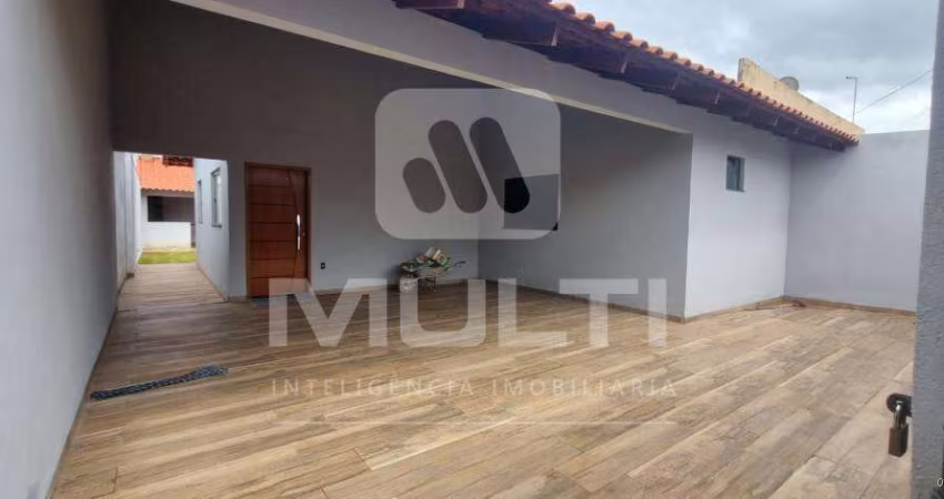Casa com 4 quartos à venda no Presidente Roosevelt, Uberlândia 