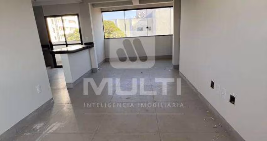 Cobertura com 4 quartos à venda no Santa Mônica, Uberlândia 