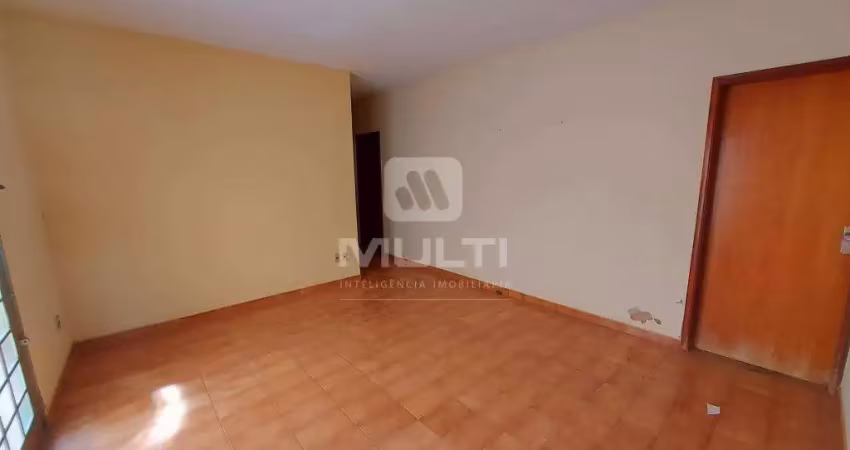 Casa com 4 quartos à venda na Cidade Jardim, Uberlândia 