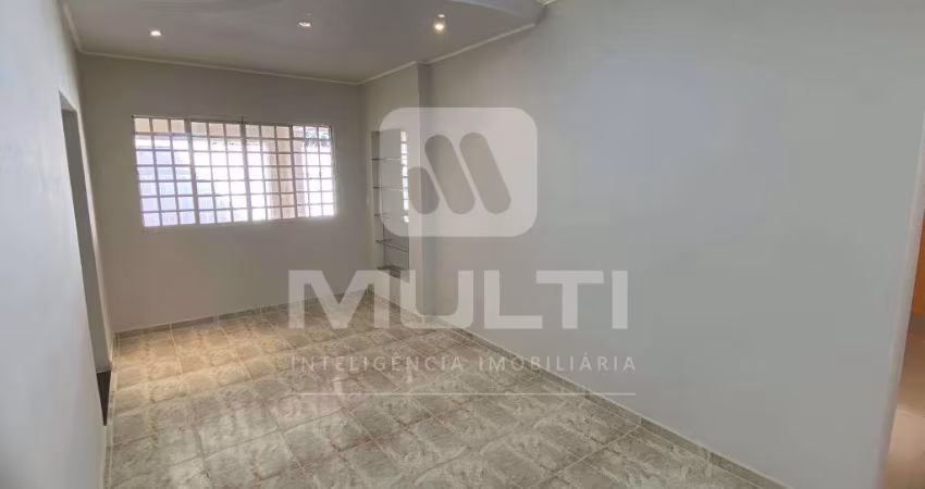 Casa com 4 quartos à venda no Tibery, Uberlândia 