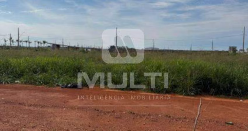 Terreno comercial à venda no Novo Mundo, Uberlândia 