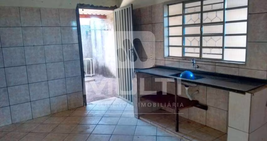 Casa com 3 quartos à venda no Parque São Jorge I, Uberlândia 
