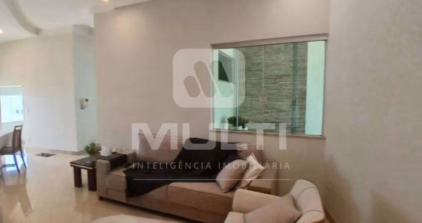 Casa com 3 quartos à venda no City Uberlândia, Uberlândia 