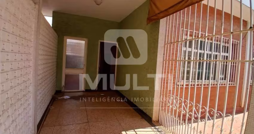 Casa com 6 quartos à venda no Martins, Uberlândia 