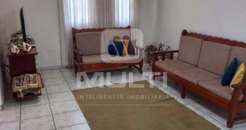 Casa com 4 quartos à venda no Tibery, Uberlândia 
