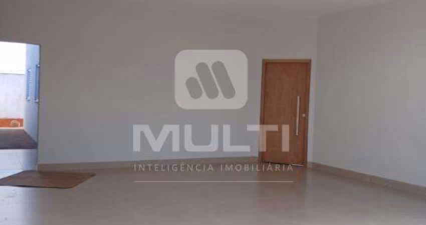 Casa com 3 quartos à venda no Jardim Auroras, Uberlândia 