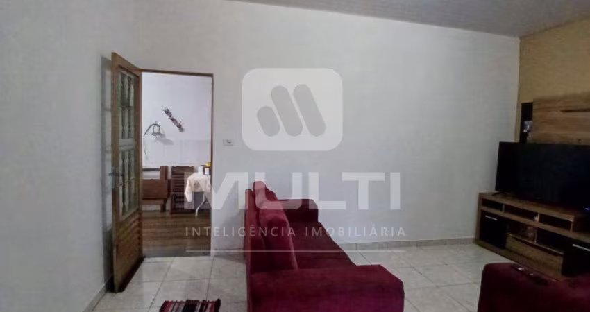Casa com 3 quartos à venda no Luizote de Freitas, Uberlândia 