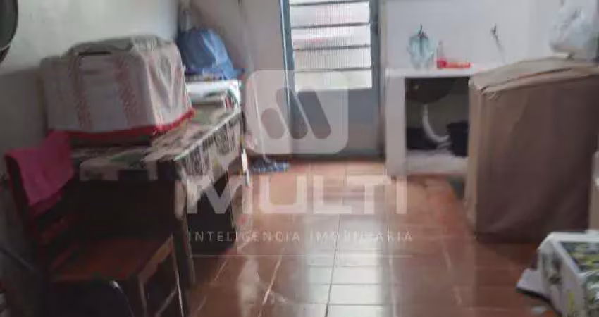 Casa com 3 quartos à venda no Santa Mônica, Uberlândia 