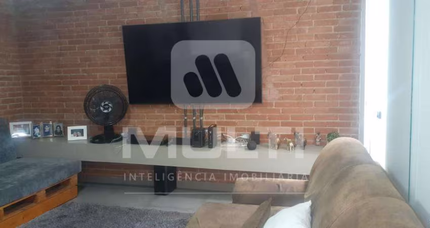 Casa com 3 quartos à venda no Tibery, Uberlândia 