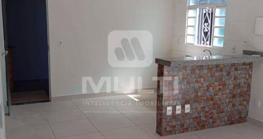 Casa com 3 quartos à venda no Canaã, Uberlândia 