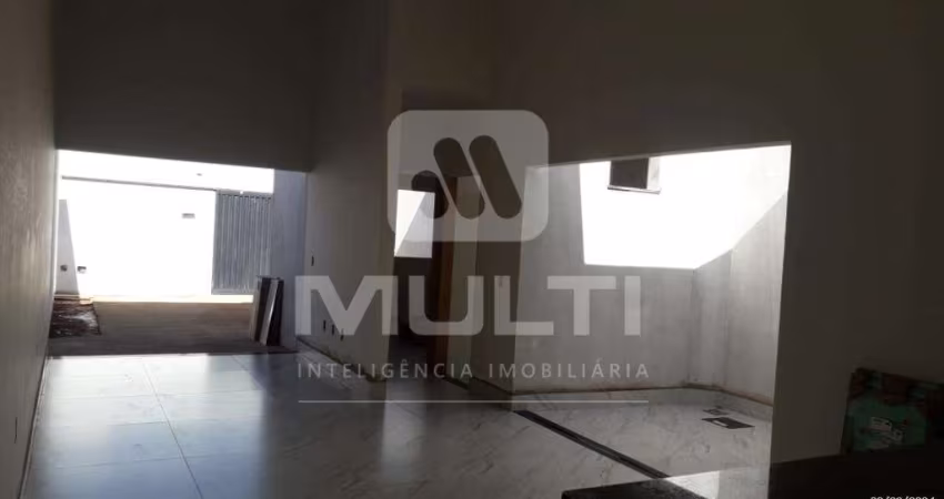 Casa com 3 quartos à venda no Jardim Ipanema I, Uberlândia 