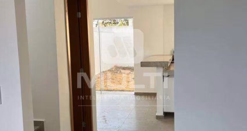 Casa em condomínio fechado com 3 quartos à venda no Valparaíso, Uberlândia 